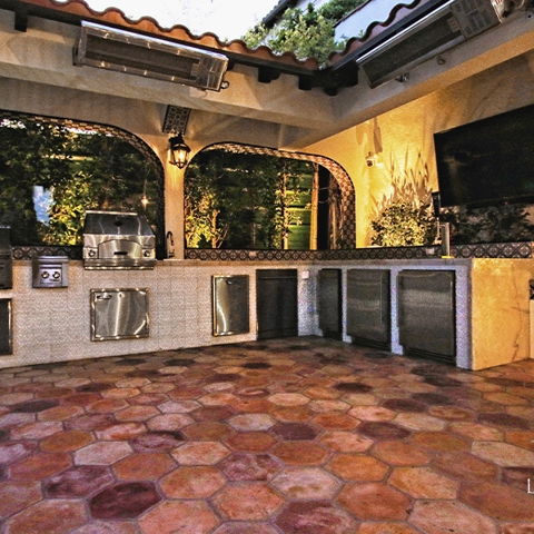 Outdoor Kitchens Photo